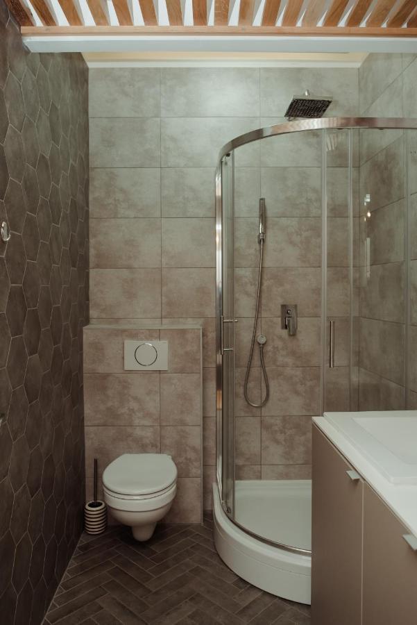 Opera 1 Appartement Subotica Buitenkant foto