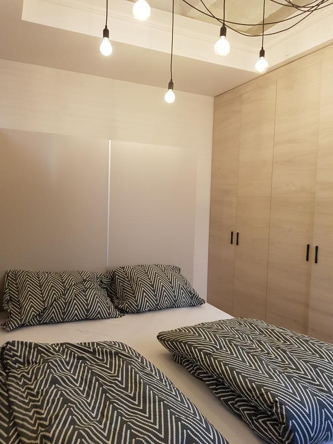 Opera 1 Appartement Subotica Buitenkant foto